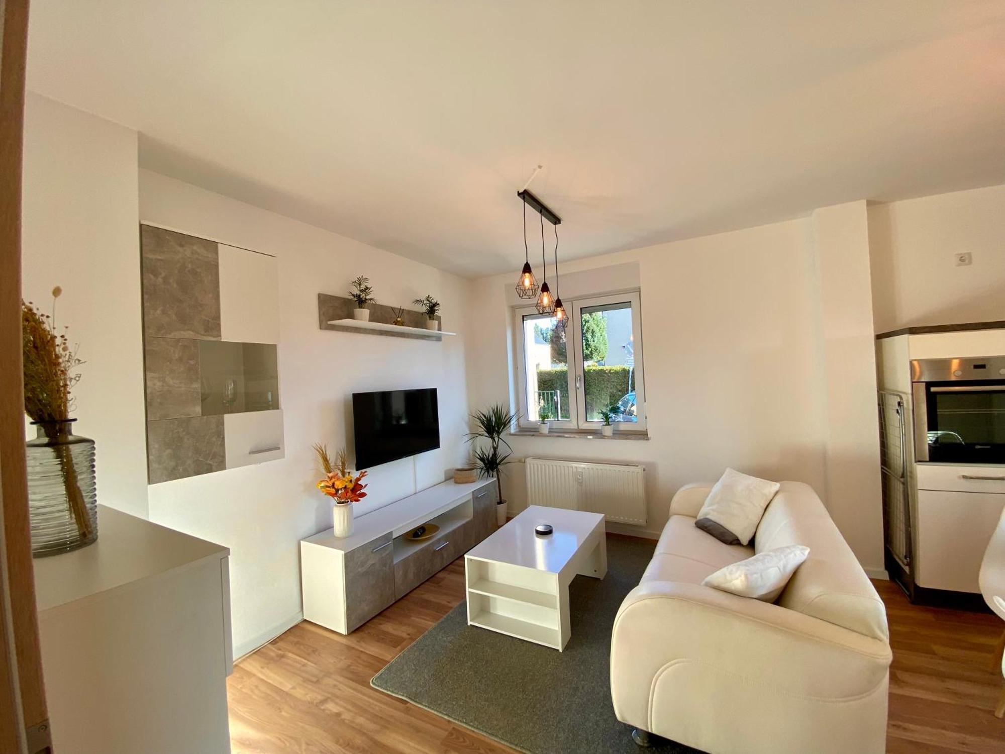 Hochwertige Ferienwohnung Mit 7Qm Balkon, Netflix, Kaffeeautomat, Rainshower Bad Zwickau Bagian luar foto